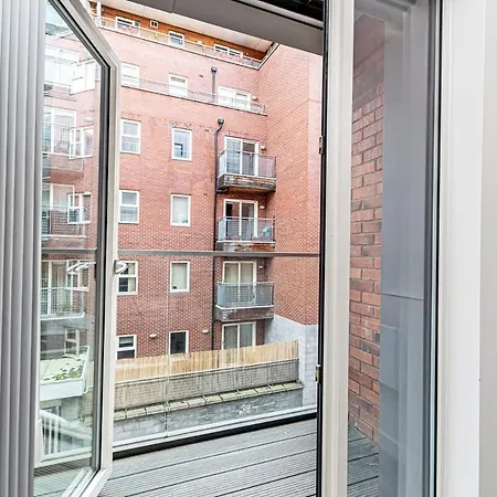 Contemporary 2 Bed Apartment In Central Manchester Exterior foto