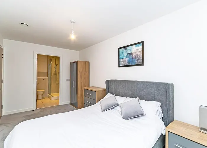 Contemporary 2 Bed Apartment In Central Manchester