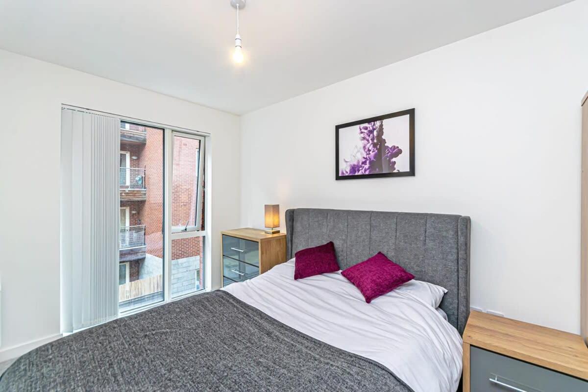 Contemporary 2 Bed In Appartamento